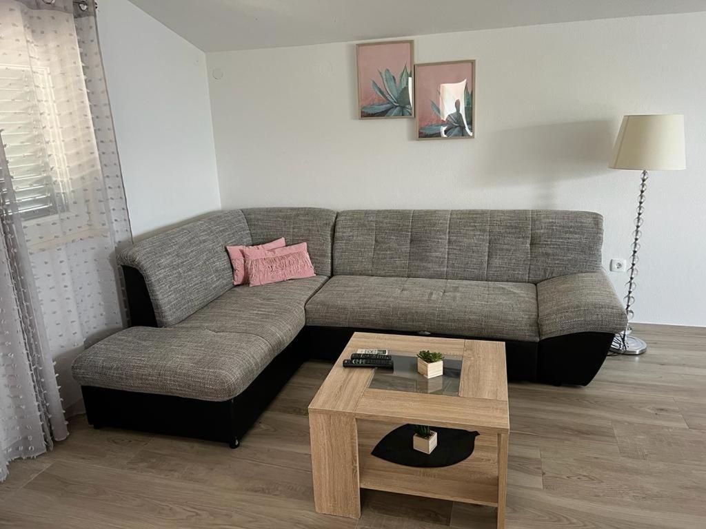 Vila Rosanda Slatine Exteriör bild